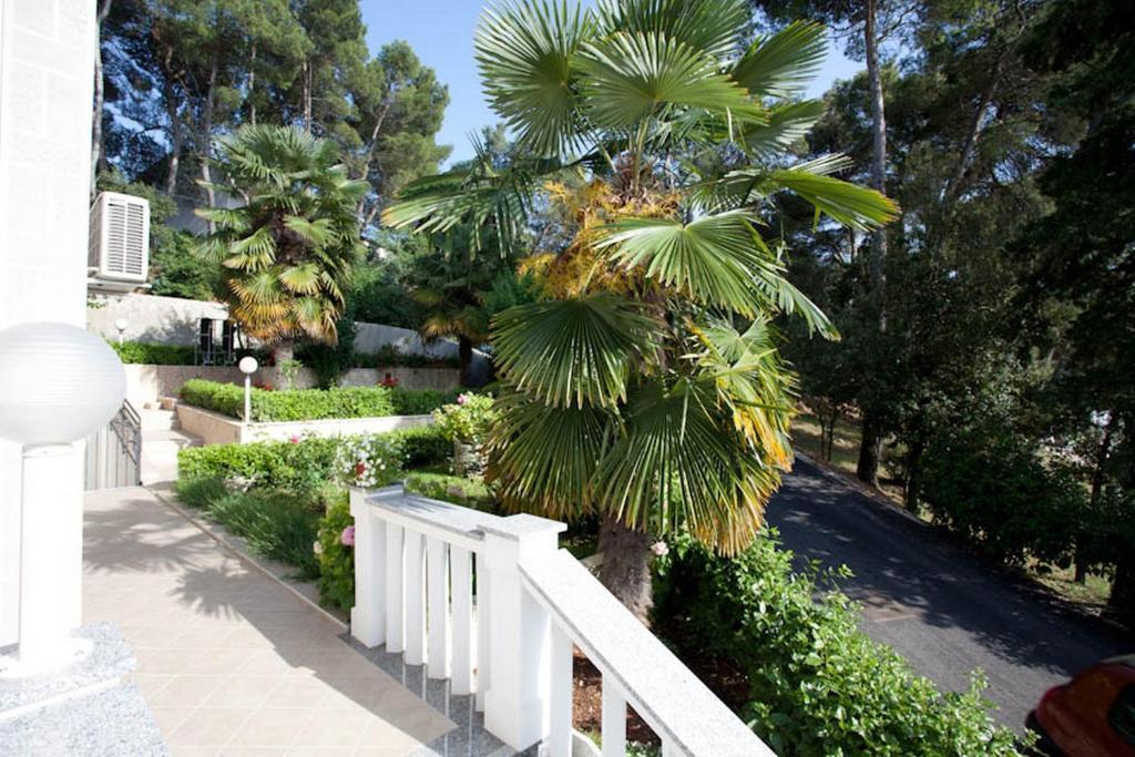 Apartments & Rooms Milcetic M Malinska Εξωτερικό φωτογραφία