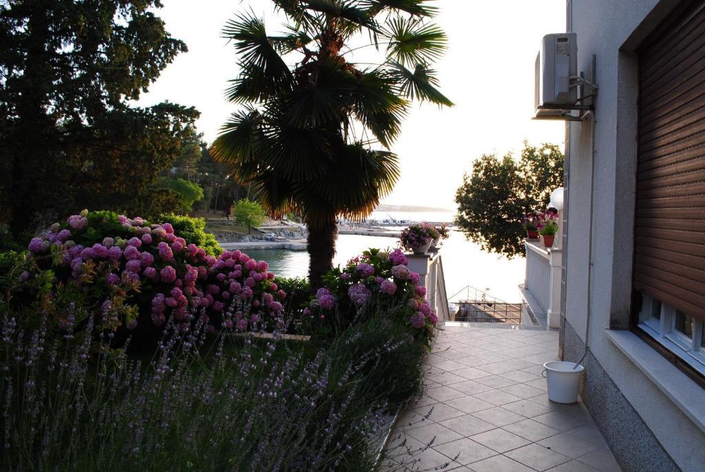 Apartments & Rooms Milcetic M Malinska Εξωτερικό φωτογραφία